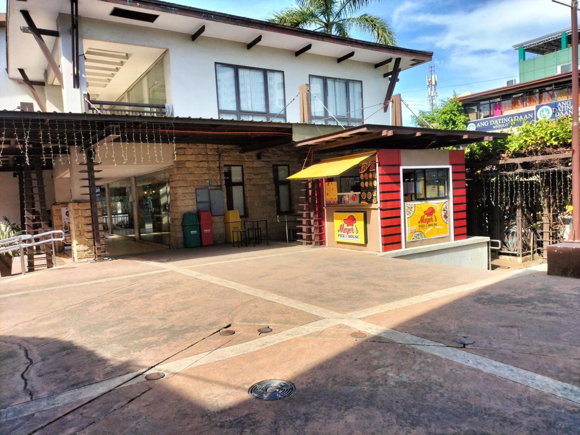 Cozy 1233 The Persimmon Studio Near Sm And Ayala Cebu Exterior photo